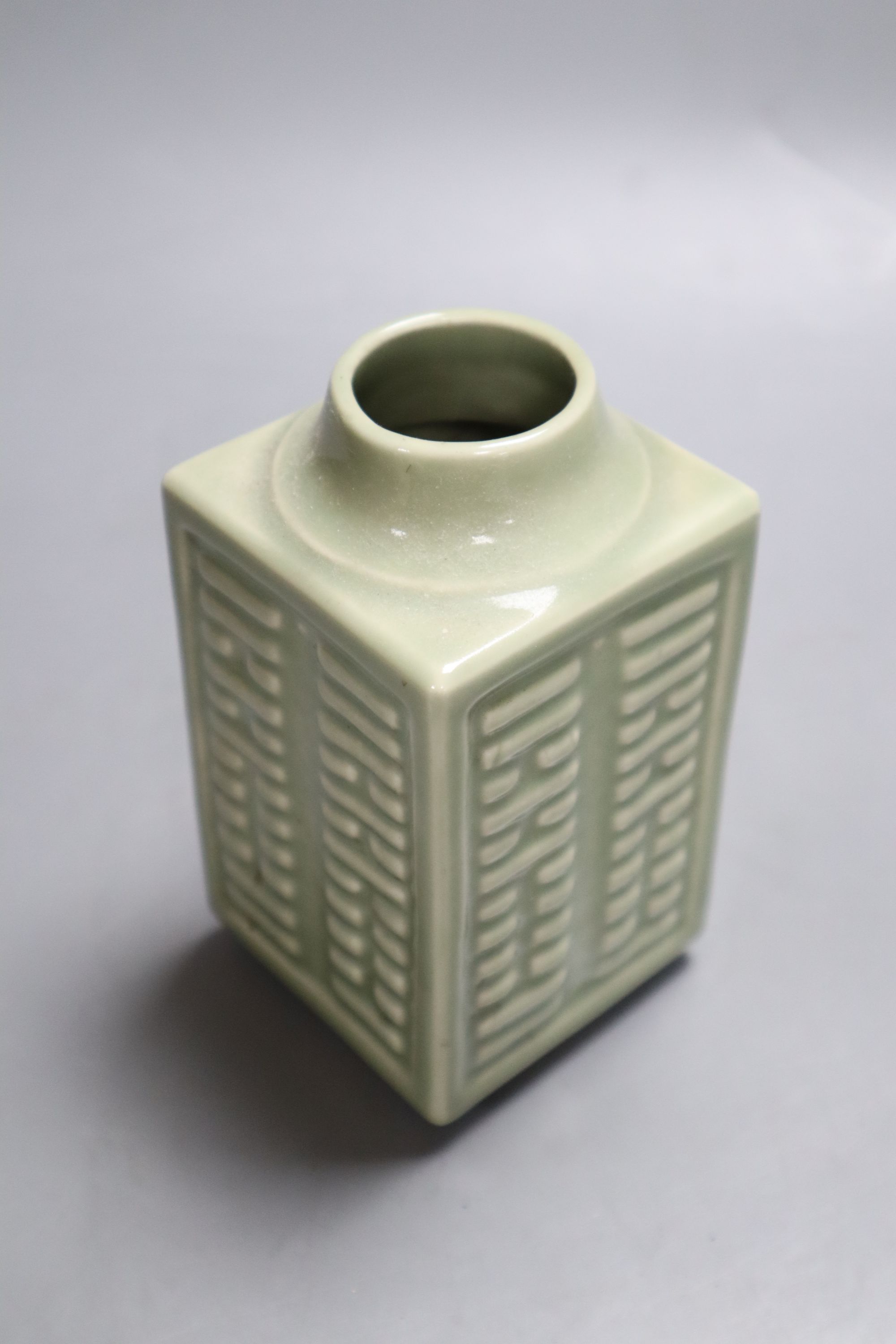 A Chinese celadon cong vase, Kangxi mark, Republic period, height 13.5cm